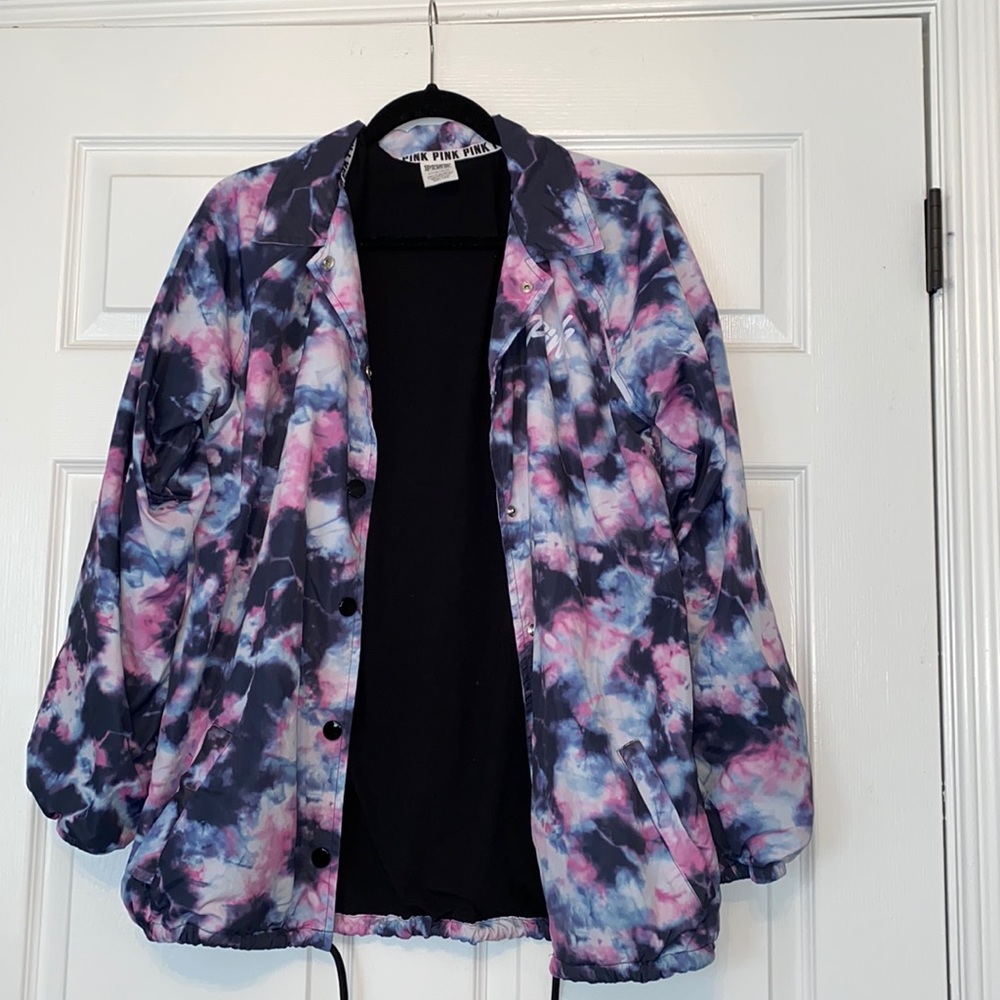 VICTORIA SECRET PINK JACKET SIZE SMALL